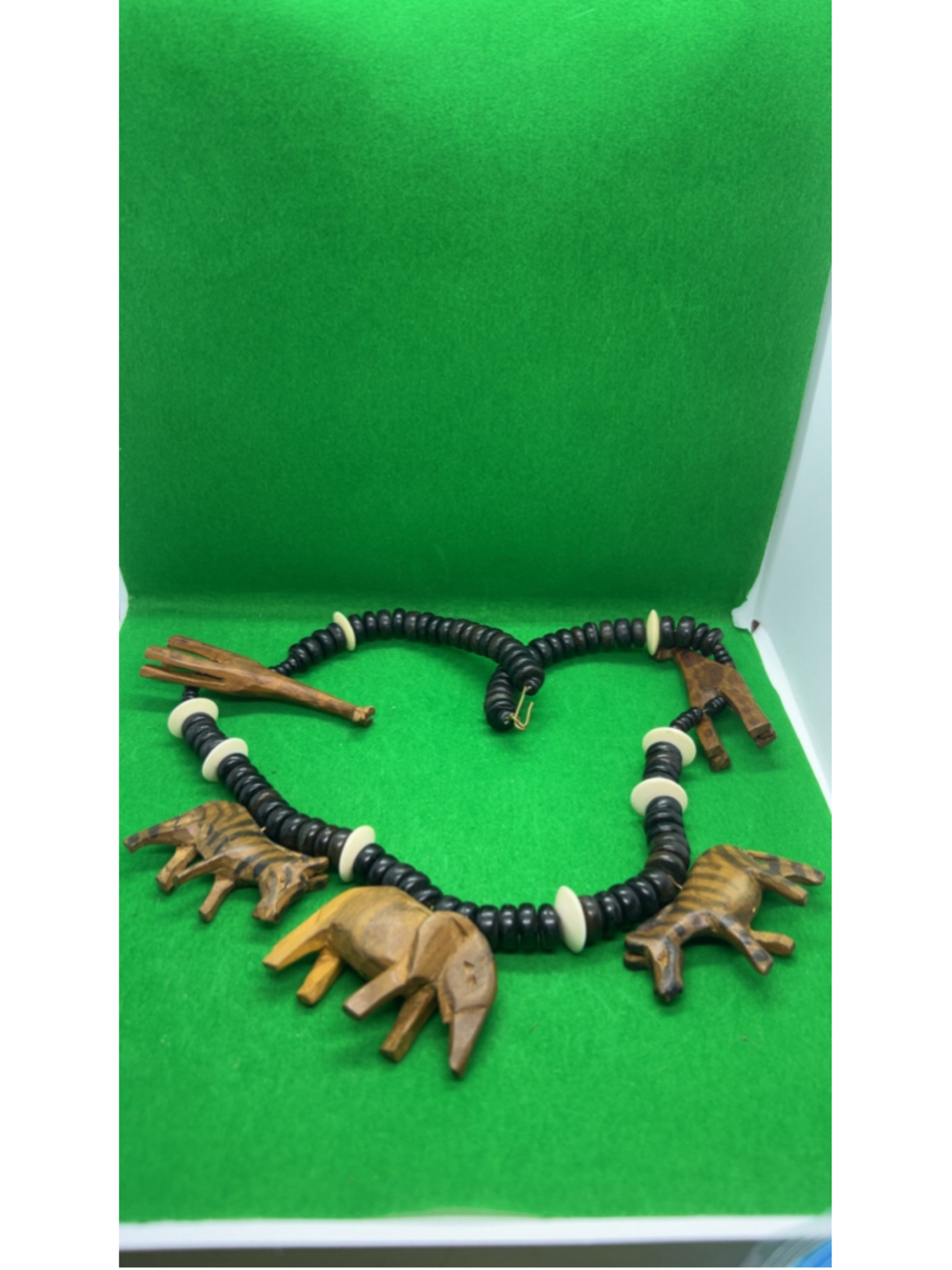 Women's Unbranded Animal Charm Beaded Necklace One Size Black Brown